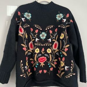 Vintage floral embroidered turtleneck